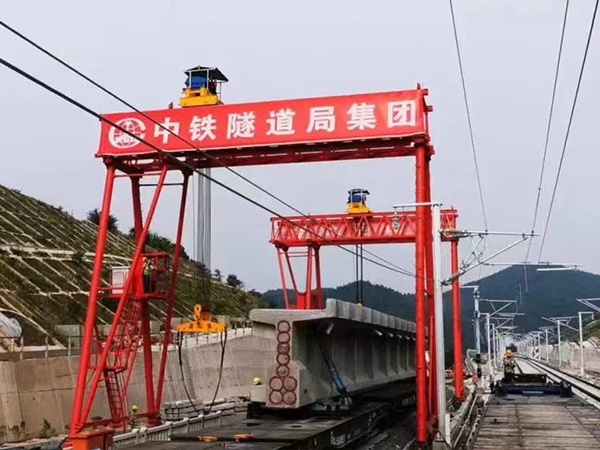 四川樂(lè)山龍門吊的日常維護(hù)